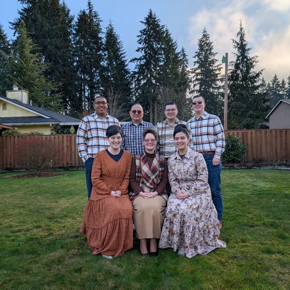 Meet your Posher, Hannah - Picture 5 of 6